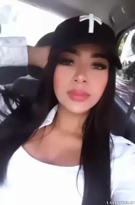 Marcela, 21
