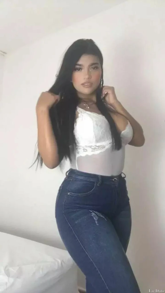 Paola, 19