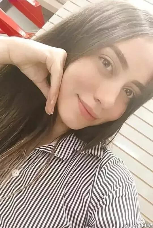 Maria, 25