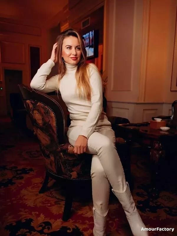Aleksandra, 36