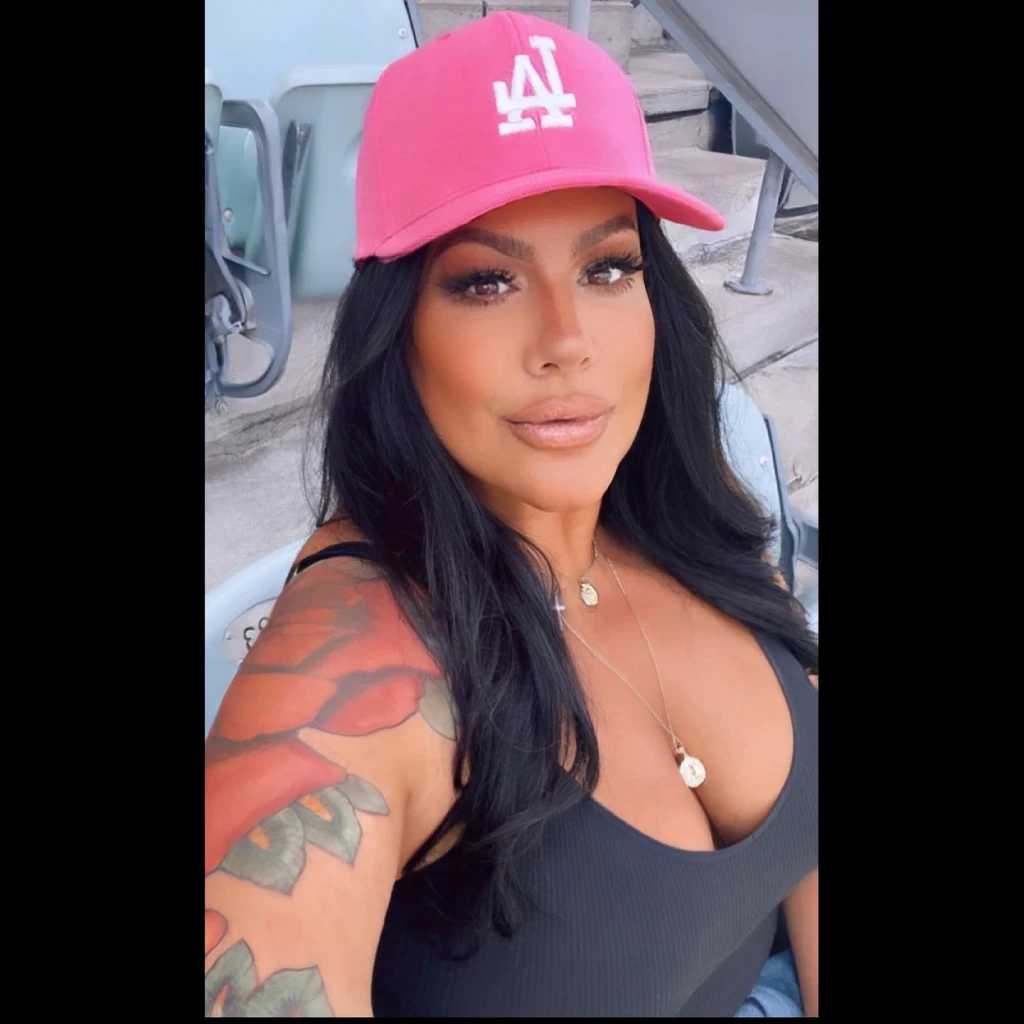 Nadezda, 53