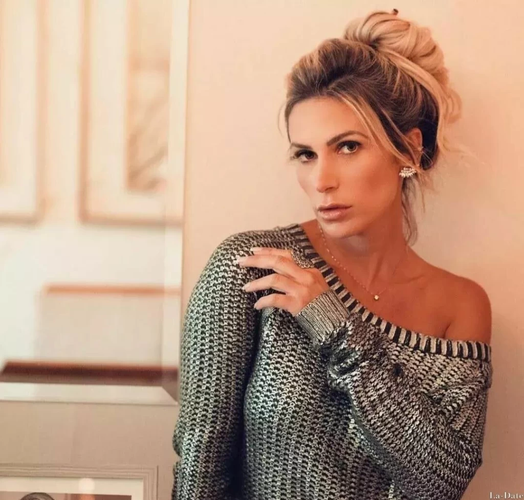 Mariana, 50