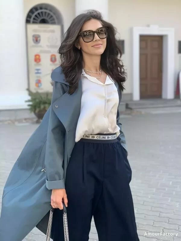 Nadia, 38