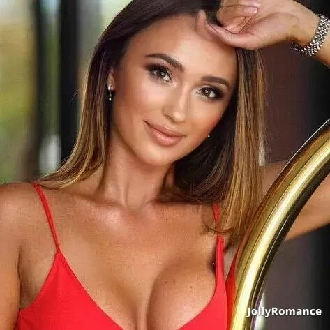 Svetlana, 38
